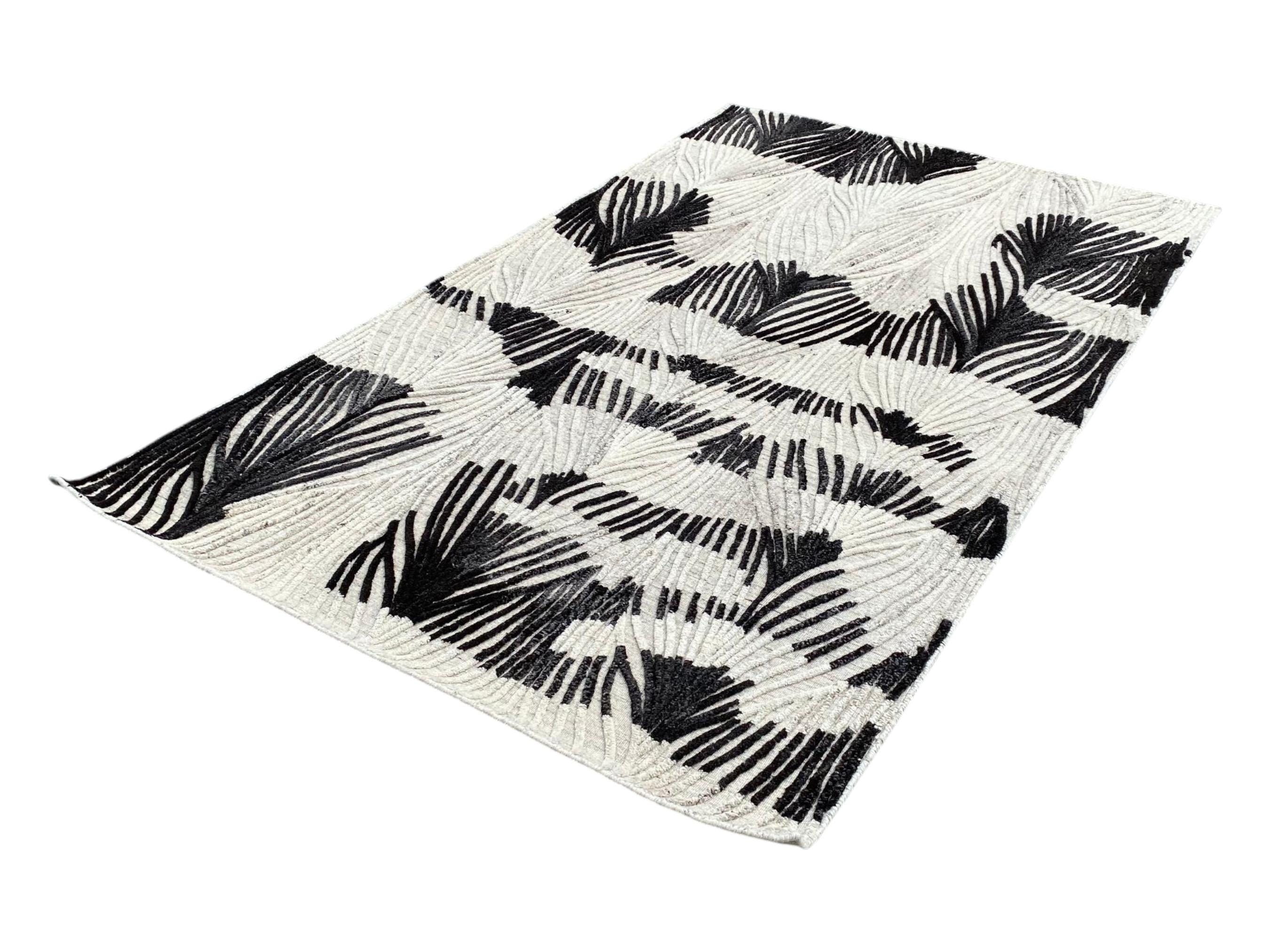 Abstract Handmade Wool Rug with Hand-Carved Detail, Artisanal Hand-Tufted Carpet, Unique Design for Modern Home, High-Quality and Durable