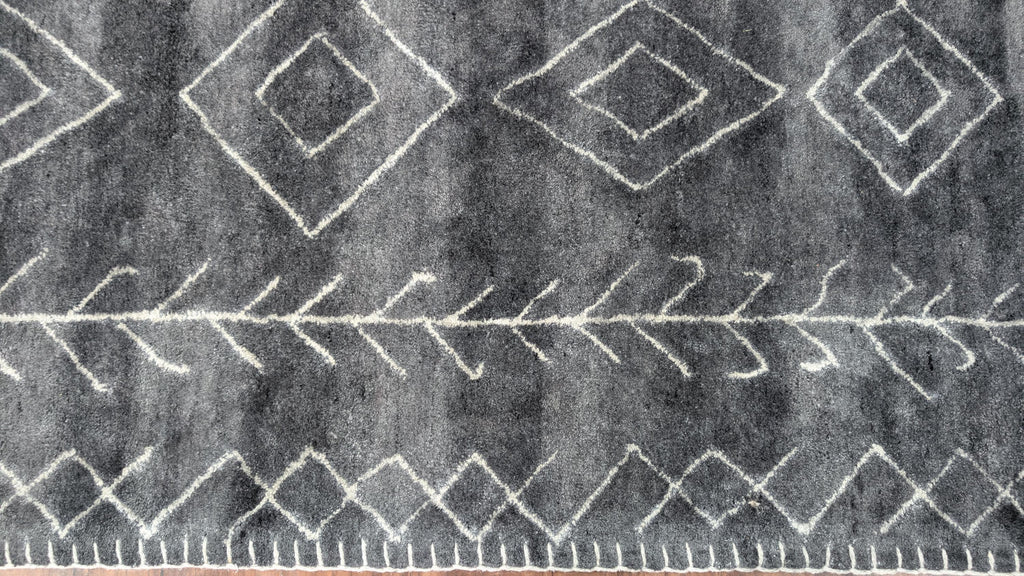 Hand Tufted Wool & Viscose Living room Rug