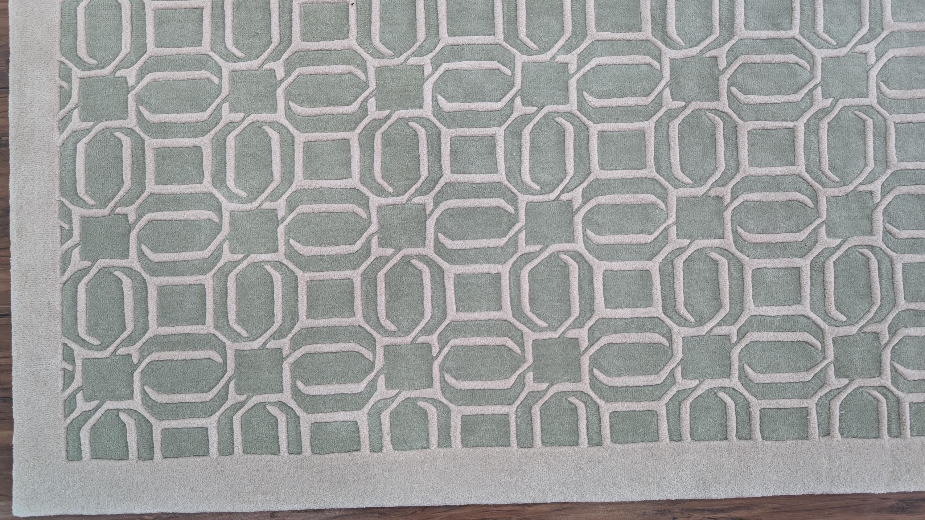 Plush Hand-Tufted Wool Rug | High-Low Pile Design Soft and Textured Floor Covering Durable and Cozy Carpet