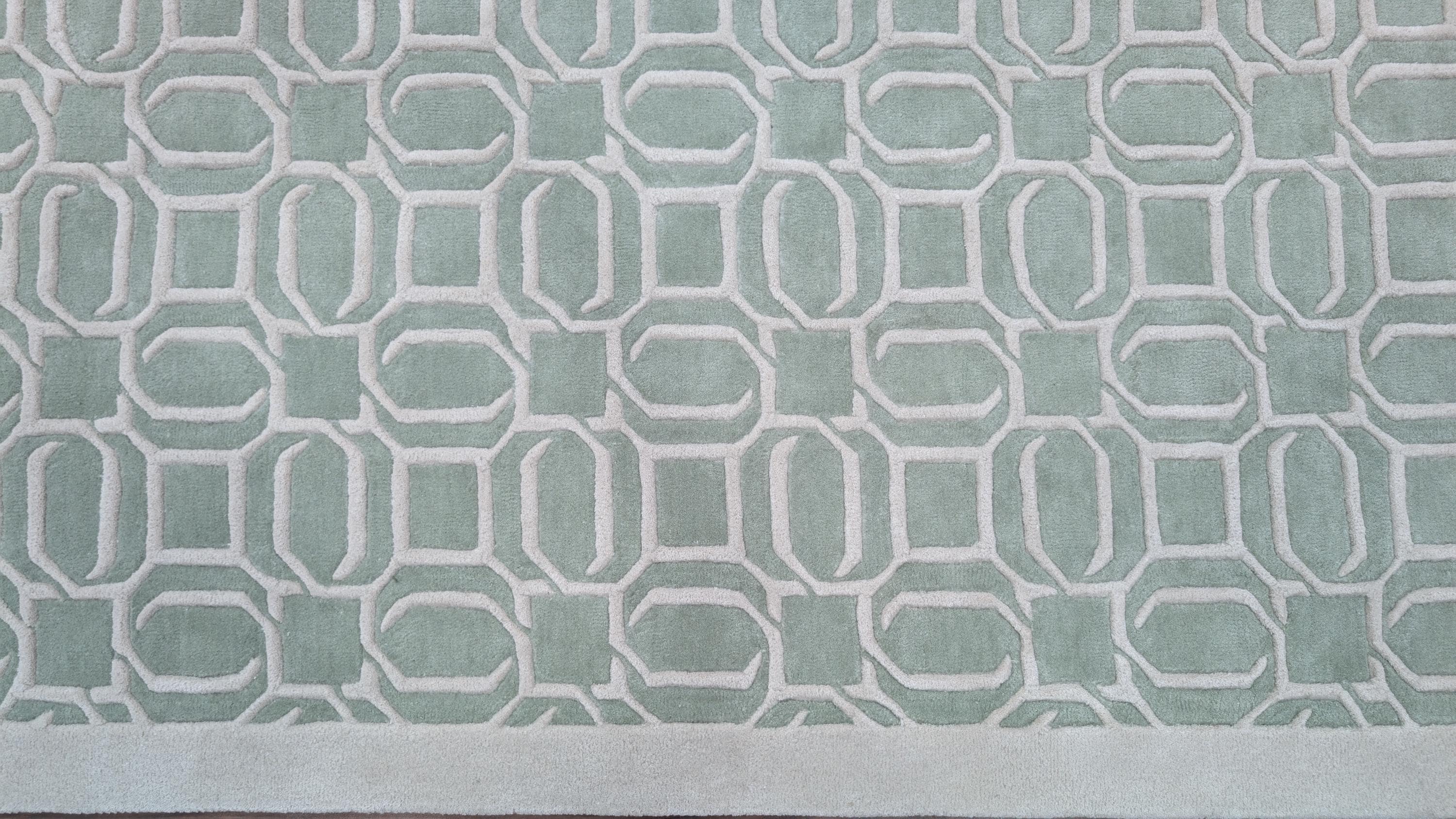 Plush Hand-Tufted Wool Rug | High-Low Pile Design Soft and Textured Floor Covering Durable and Cozy Carpet