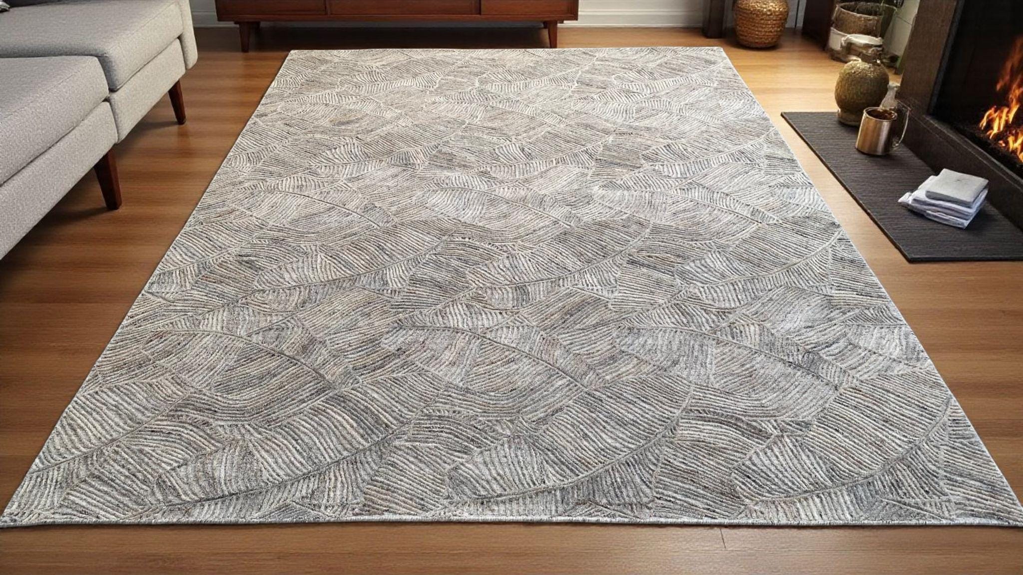 Modern Abstract Design Wool Rug with Hand-Carved Detail, Textured Exquisite Floor Covering, Artisanal Hand-Tufted Carpet