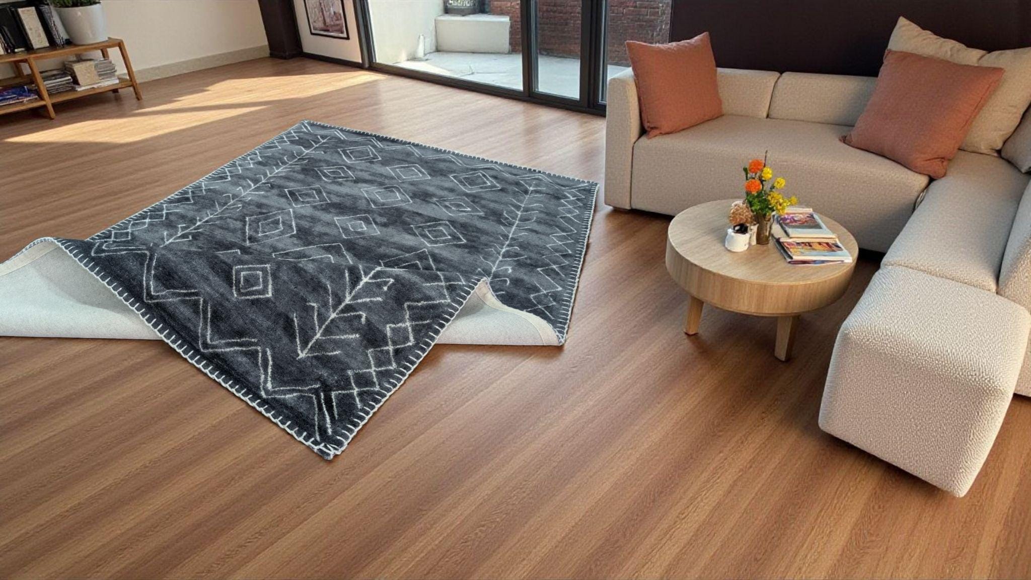 Hand Tufted Wool & Viscose Living room Rug