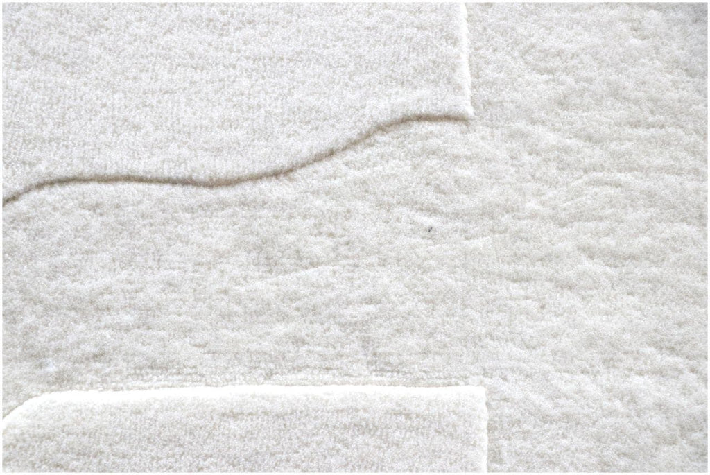 Handmade Round Wool Rug Minimalist High-Low Pile White Area Carpet for Living Room