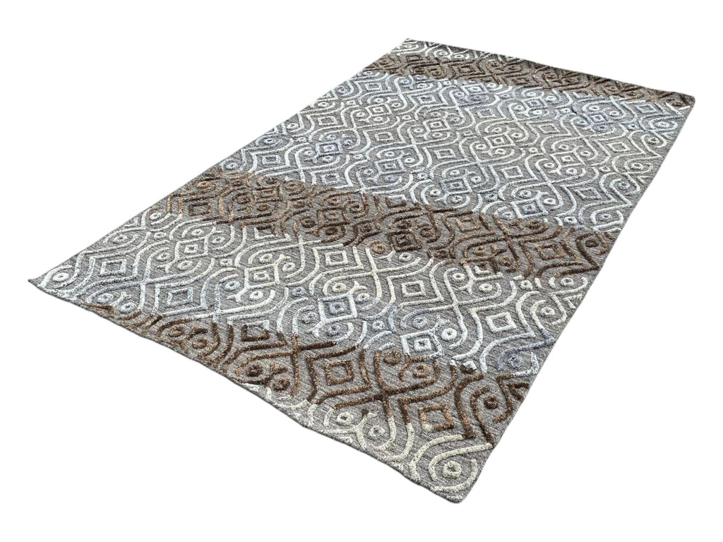 Modern Abstract Design Wool Rug with Hand-Carved Detail, Textured Exquisite Floor Covering, Artisanal Hand-Tufted Carpet
