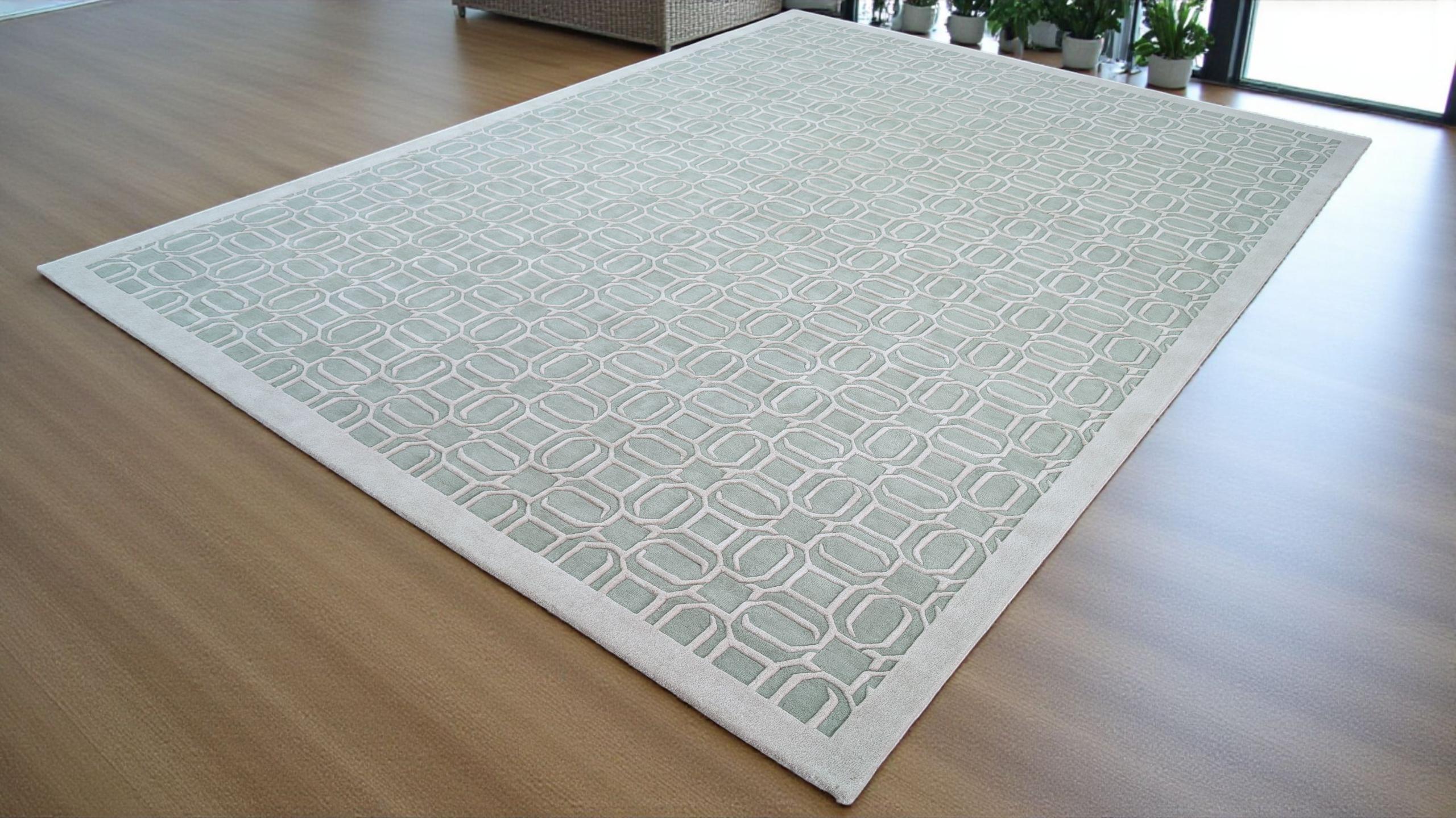 Plush Hand-Tufted Wool Rug | High-Low Pile Design Soft and Textured Floor Covering Durable and Cozy Carpet