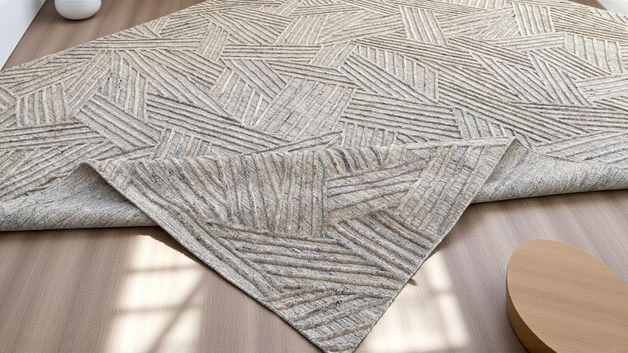 Modern Abstract Design Wool Rug with Hand-Carved Detail, Textured Exquisite Floor Covering, Artisanal Hand-Tufted Carpet