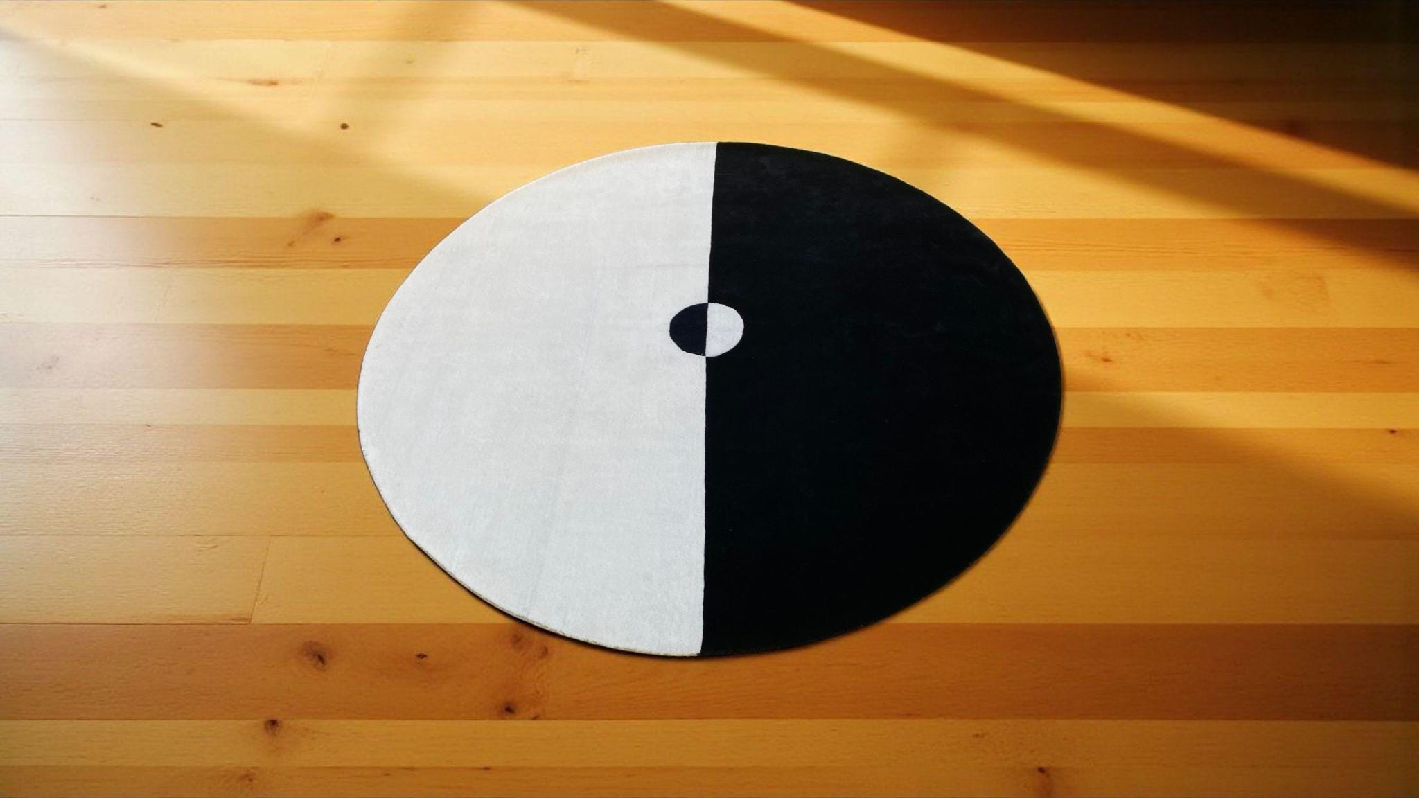Handmade Round Wool Rug Minimalist High-Low Pile White & Black Area Carpet for Living Room