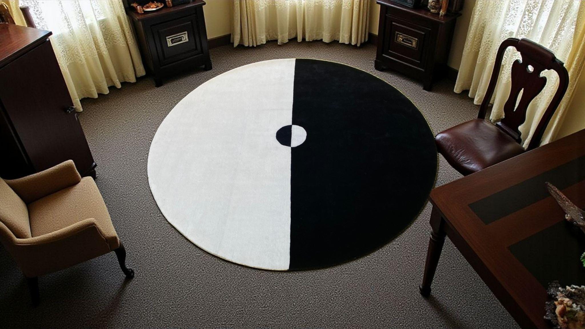 Handmade Round Wool Rug Minimalist High-Low Pile White & Black Area Carpet for Living Room