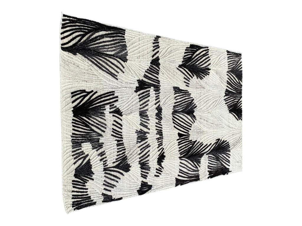 Abstract Handmade Wool Rug with Hand-Carved Detail, Artisanal Hand-Tufted Carpet, Unique Design for Modern Home, High-Quality and Durable